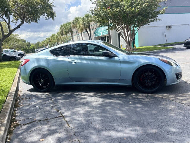 hyundai genesis coupe 2010 KMHHU6KHXAU021330 image hyundai genesis coupe 2010 KMHHU6KHXAU021330 image